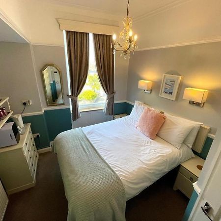 Bayliss Hall Guesthouse Уэймут Экстерьер фото